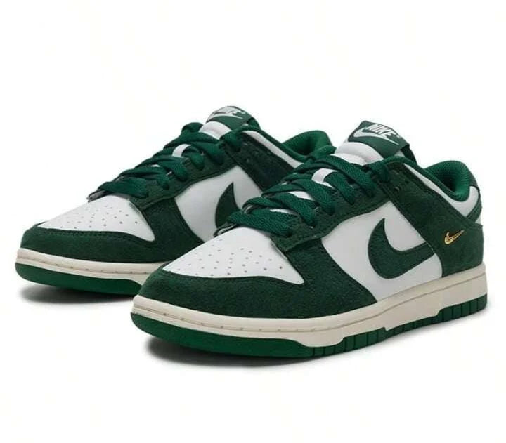 Nike Women’s Dunk Low Sneakers